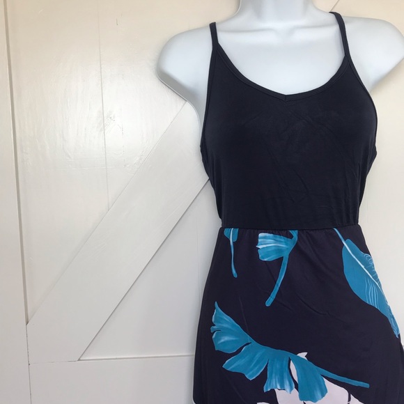 Floral Print Asymmetrical Maxi Dress w Pockets - Picture 4 of 7